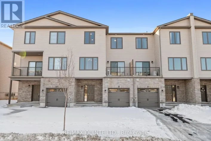 25 MARKLAND AVENUE, Prince Edward County