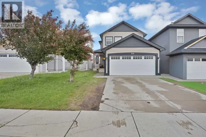 25 Martha's Meadow Place NE, Calgary