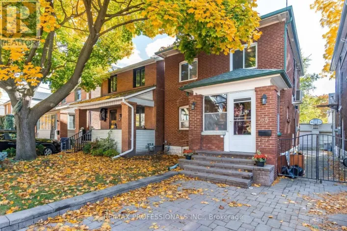 25 METHUEN AVENUE, Toronto