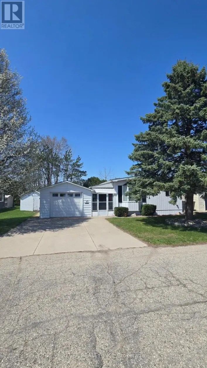 25 MILLER STREET, Strathroy-Caradoc