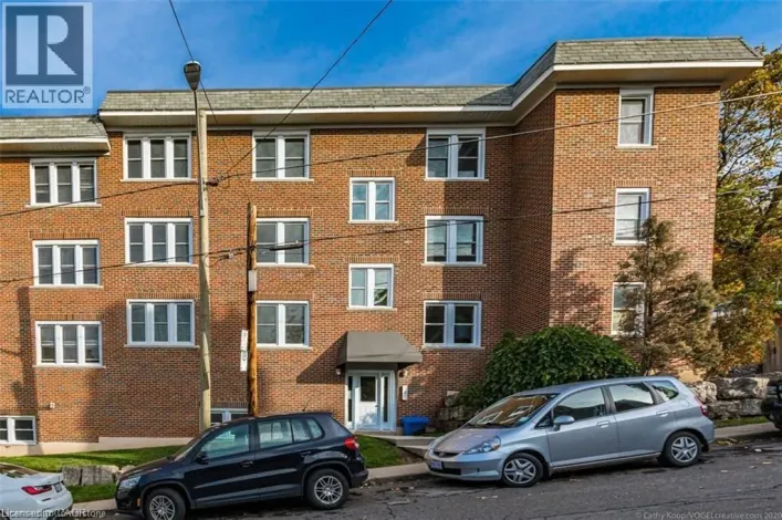 25 MOUNTWOOD Avenue Unit# 14, Hamilton