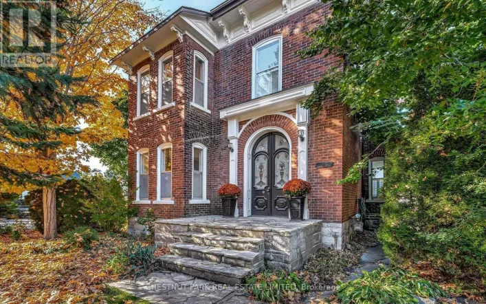 25 PICTON MAIN STREET, Prince Edward County