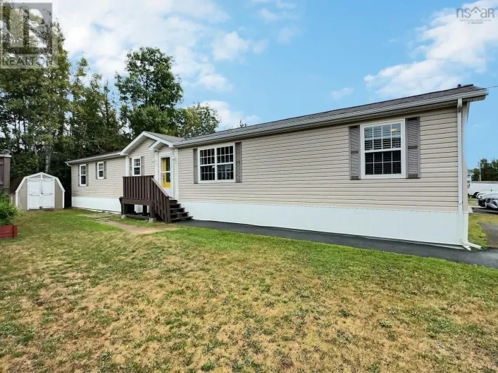 25 Pinehurst Street, Amherst