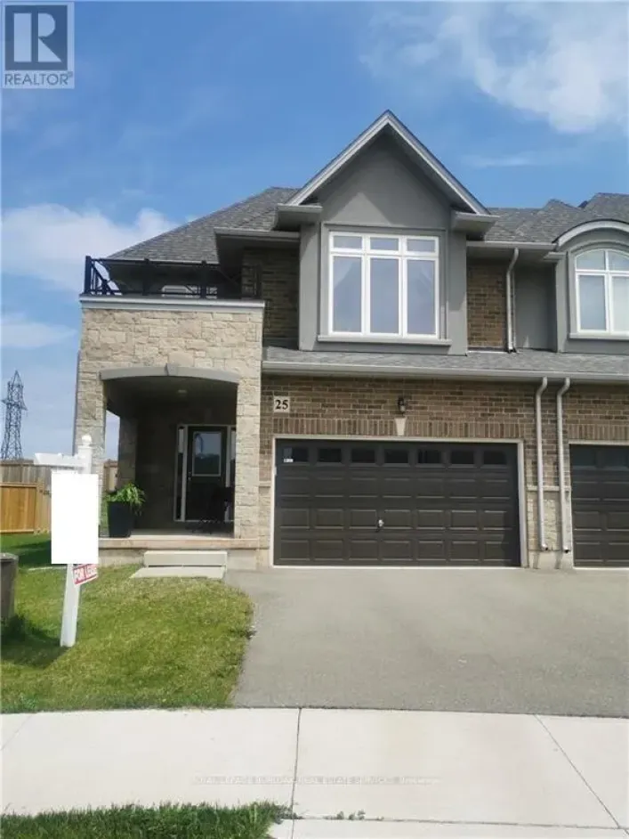 25 PINOT CRESCENT, Hamilton