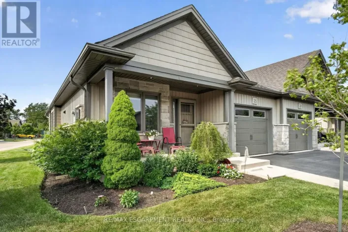 25 RICHARD CRESCENT, West Lincoln
