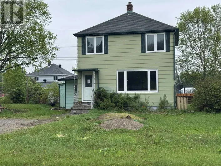 25 Ross AVE, Marathon