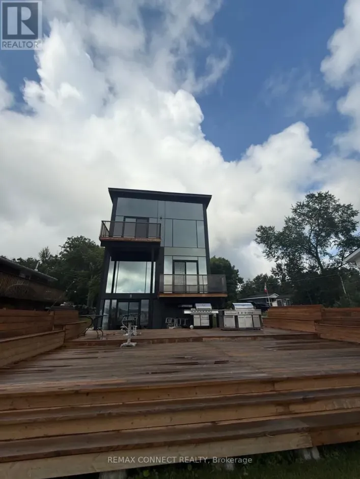 25 SALLOWS DRIVE, Tay