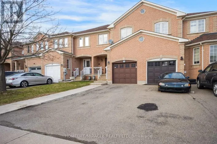25 TINSMITH STREET, Brampton