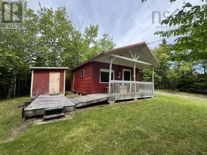 25 Ton Timber Hills Road, Moser River