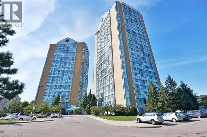25 TRAILWOOD Drive Unit# 1803, Mississauga