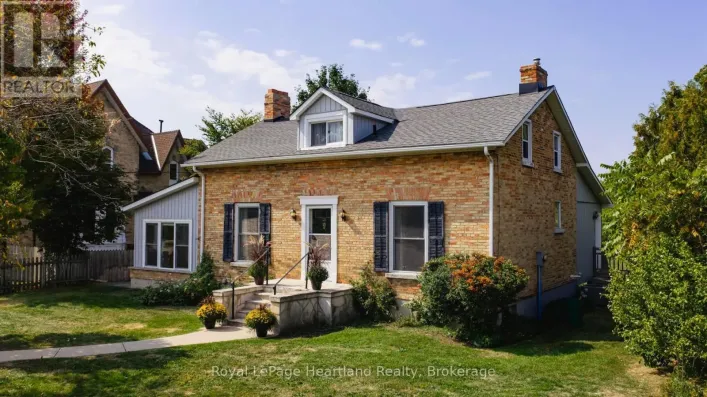 25 WELLINGTON STREET N, Goderich)