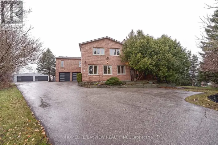 25 WHISPERING PINE TRAIL, Aurora