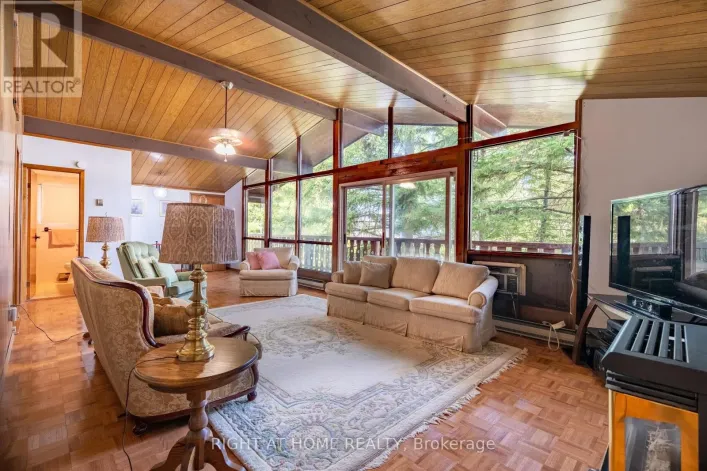 25 WILLIAM AVENUE, Wasaga Beach