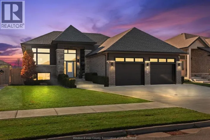 25 WOODLAND ST, Kingsville