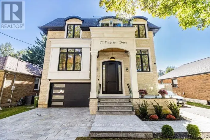 25 YORKVIEW DRIVE, Toronto