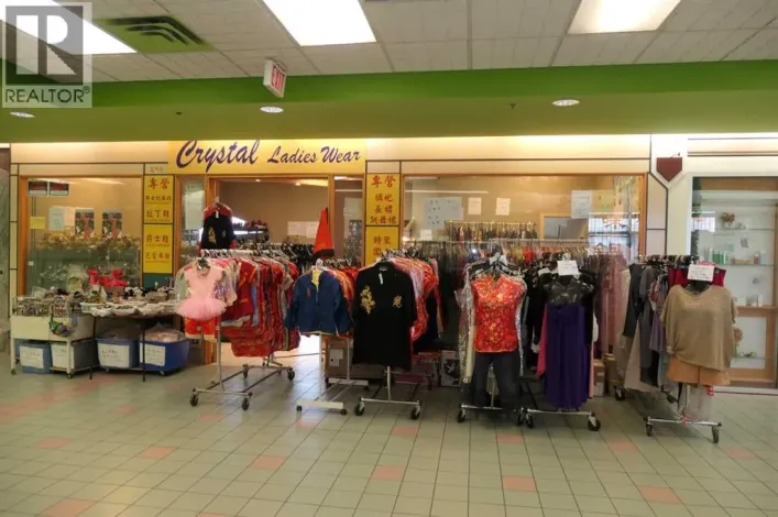 250, 1623 Centre Street NW, Calgary