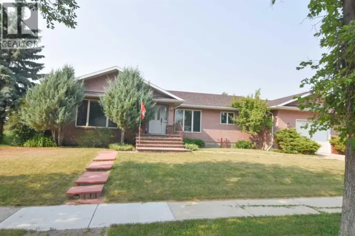 250 2 Avenue W, Rockyford