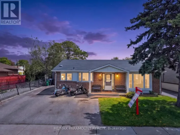 250 AVONDALE BOULEVARD, Brampton