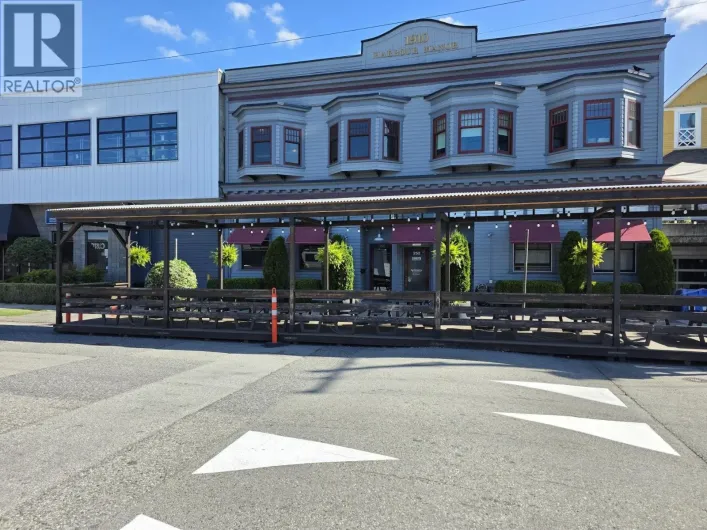 250 E 1ST STREET, North Vancouver