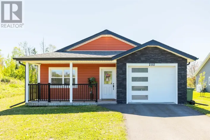 250 Hollis Avenue, Stratford