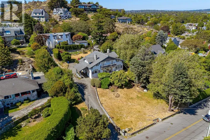 250 King George Terr, Oak Bay