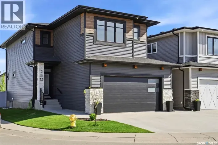 House for sale: 250 Skopik CRESCENT, Saskatoon