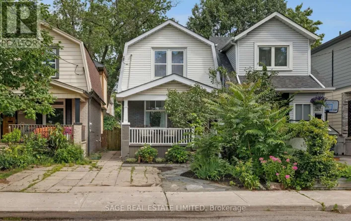 250 SPRINGDALE BOULEVARD, Toronto