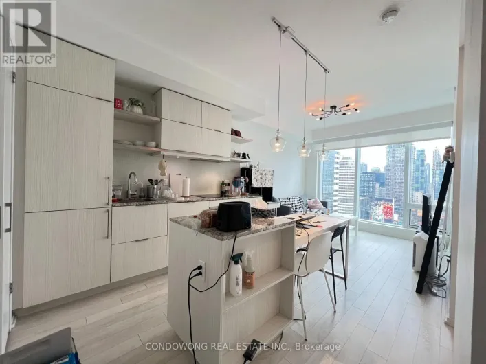 2501 - 197 YONGE STREET, Toronto
