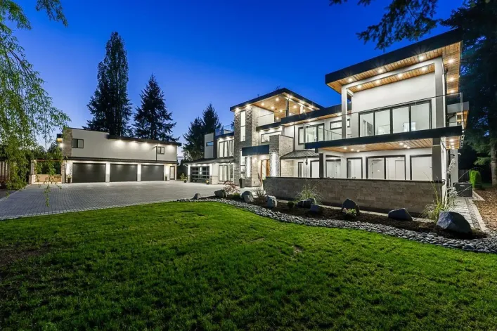 25031 57 AVENUE, Langley