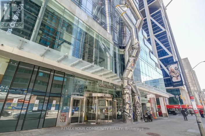 2504 - 1 BLOOR STREET E, Toronto