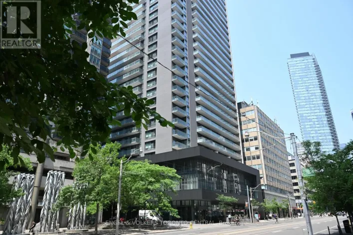 2504 - 770 BAY STREET, Toronto