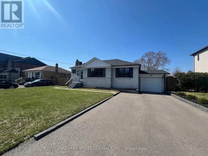2504 DONNAVALE DRIVE, Mississauga