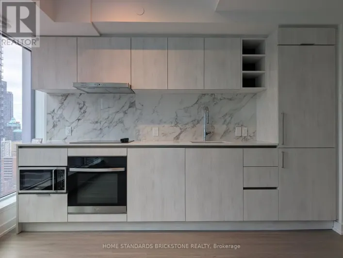 2505 - 8 WELLESLEY STREET W, Toronto