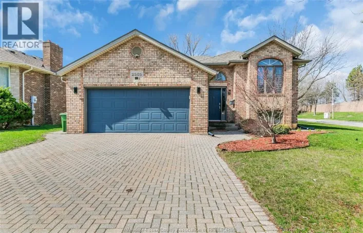 2505 ST CLAIR AVENUE, Windsor