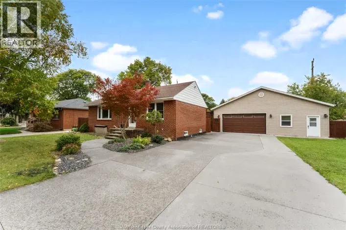 2505 Virginia Park AVENUE, Windsor