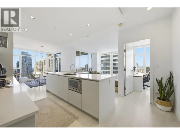 2506 4670 ASSEMBLY WAY, Burnaby