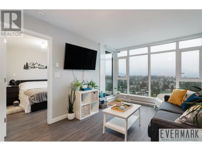 2506 520 COMO LAKE AVENUE, Coquitlam