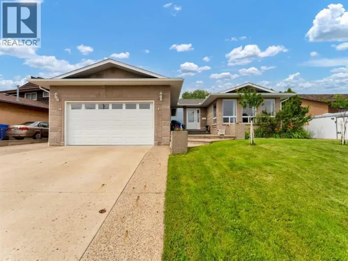 2508 12 Avenue SE, Medicine Hat