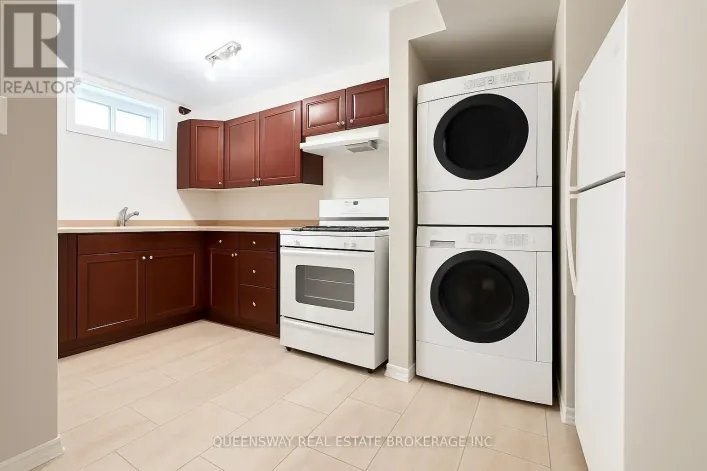 2-51 ADMIRAL ROAD, Ajax