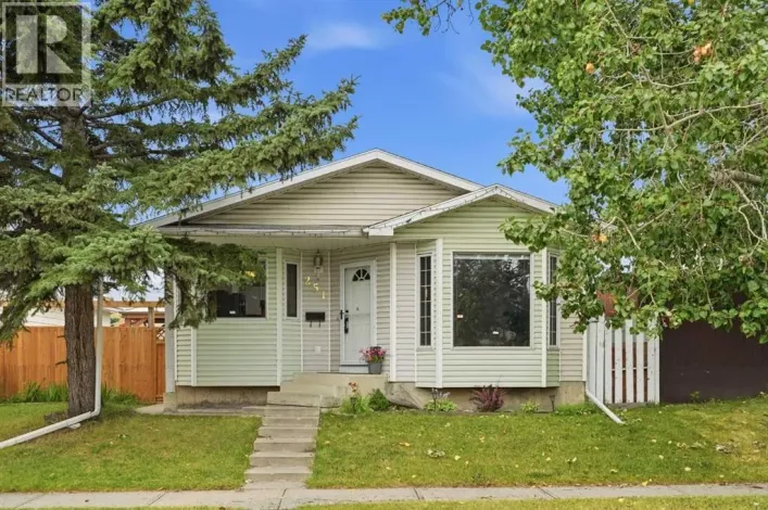 251 Erin Woods Drive SE, Calgary