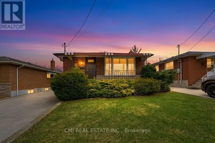 251 FAIRRIDGE ROAD, Hamilton