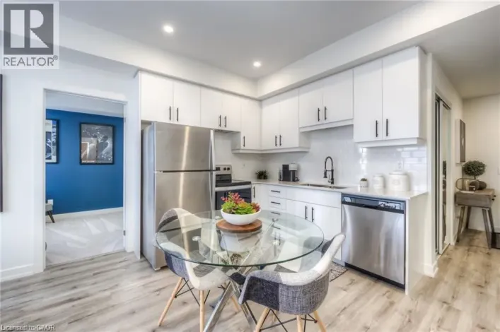 251 NORTHFIELD Drive E Unit# 217, Waterloo