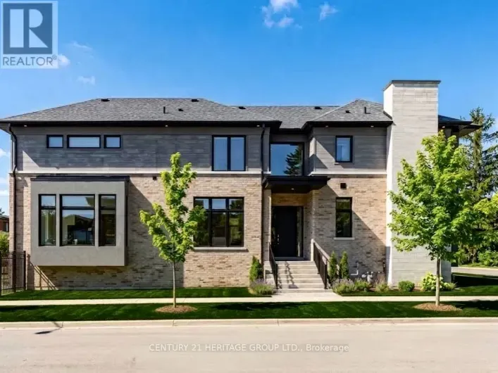 251 OXFORD STREET, Richmond Hill
