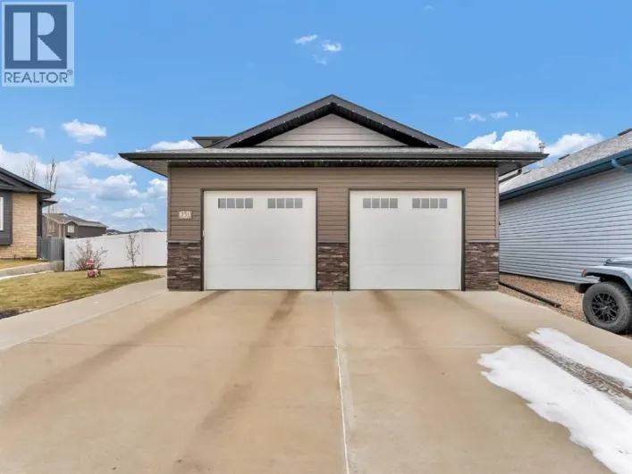 251 Somerside Way SE, Medicine Hat