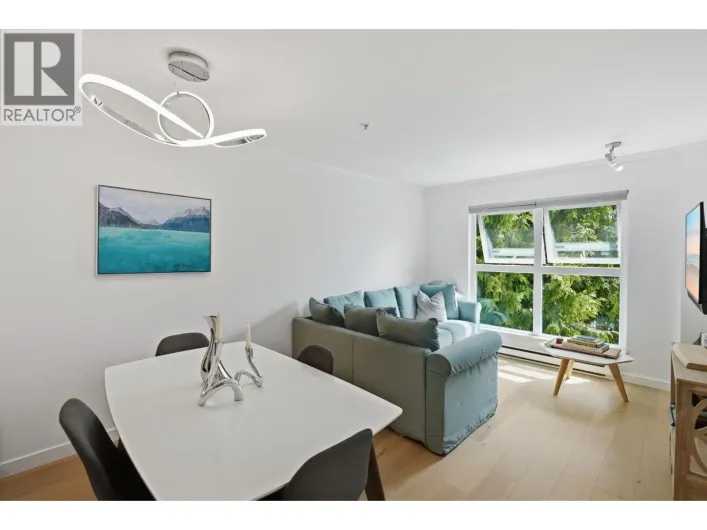 2510 W 4TH AVENUE, Vancouver