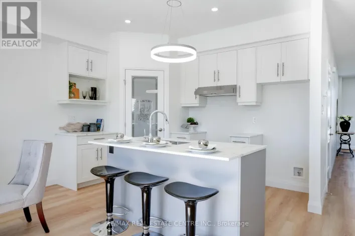 2512 CONSTANCE AVENUE, London South