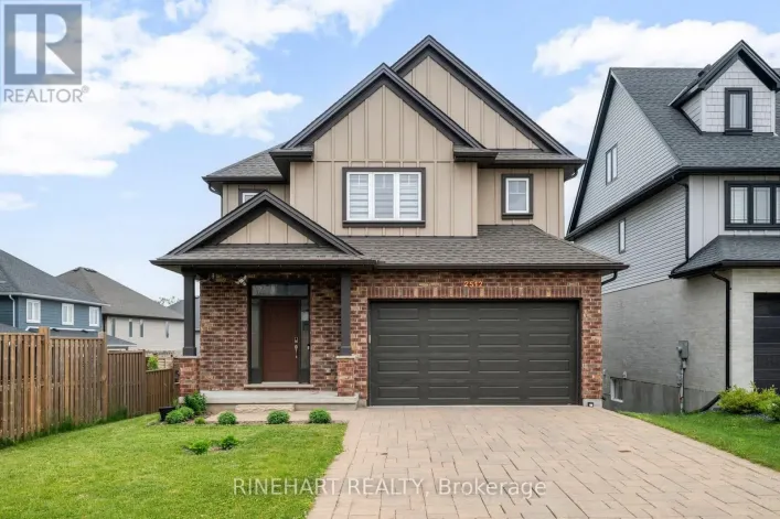 2512 HOLBROOK DRIVE, London South