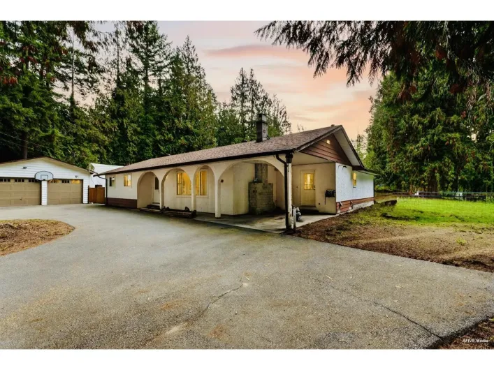 25160 54 AVENUE, Langley