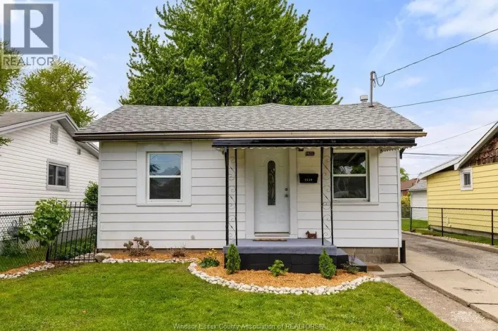2519 PILLETTE, Windsor