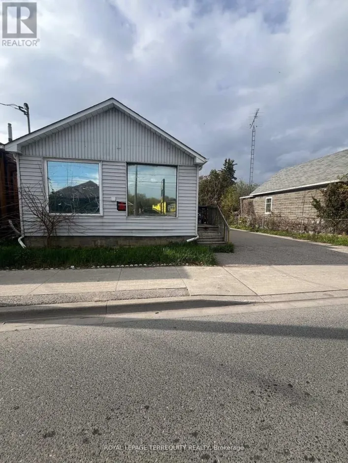 252 BLOOR STREET E, Oshawa